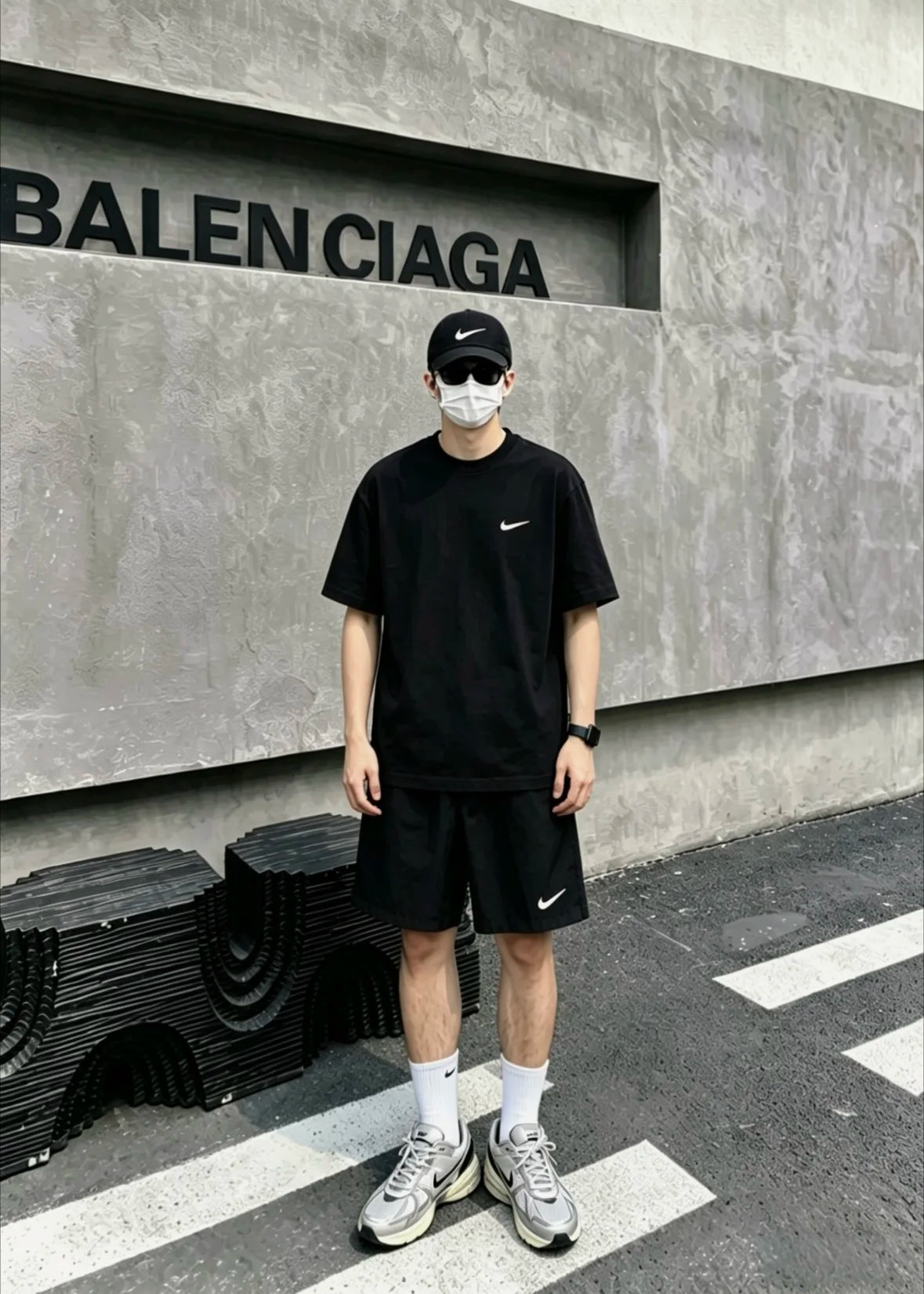 Nike Sportswear Dri-FIT Logo Crew Neck Short Sleeve T-Shirt & Football Shorts Casual Sportswear Set BV0508-010BV6855-010