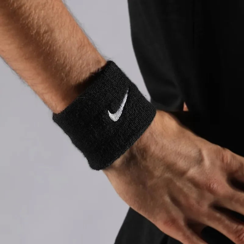 Goalkeeper Protective Gear Nike Sports Wrist Guard Suction Sweat Wrist Cover Black New N1012405010OS