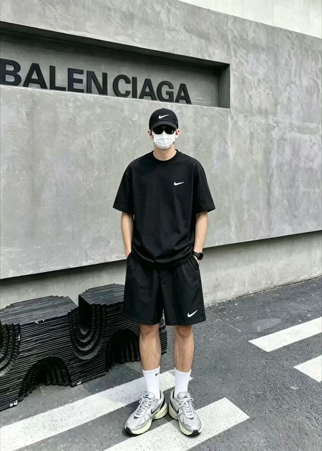 Nike Sportswear Dri-FIT Logo Crew Neck Short Sleeve T-Shirt & Football Shorts Casual Sportswear Set BV0508-010BV6855-010